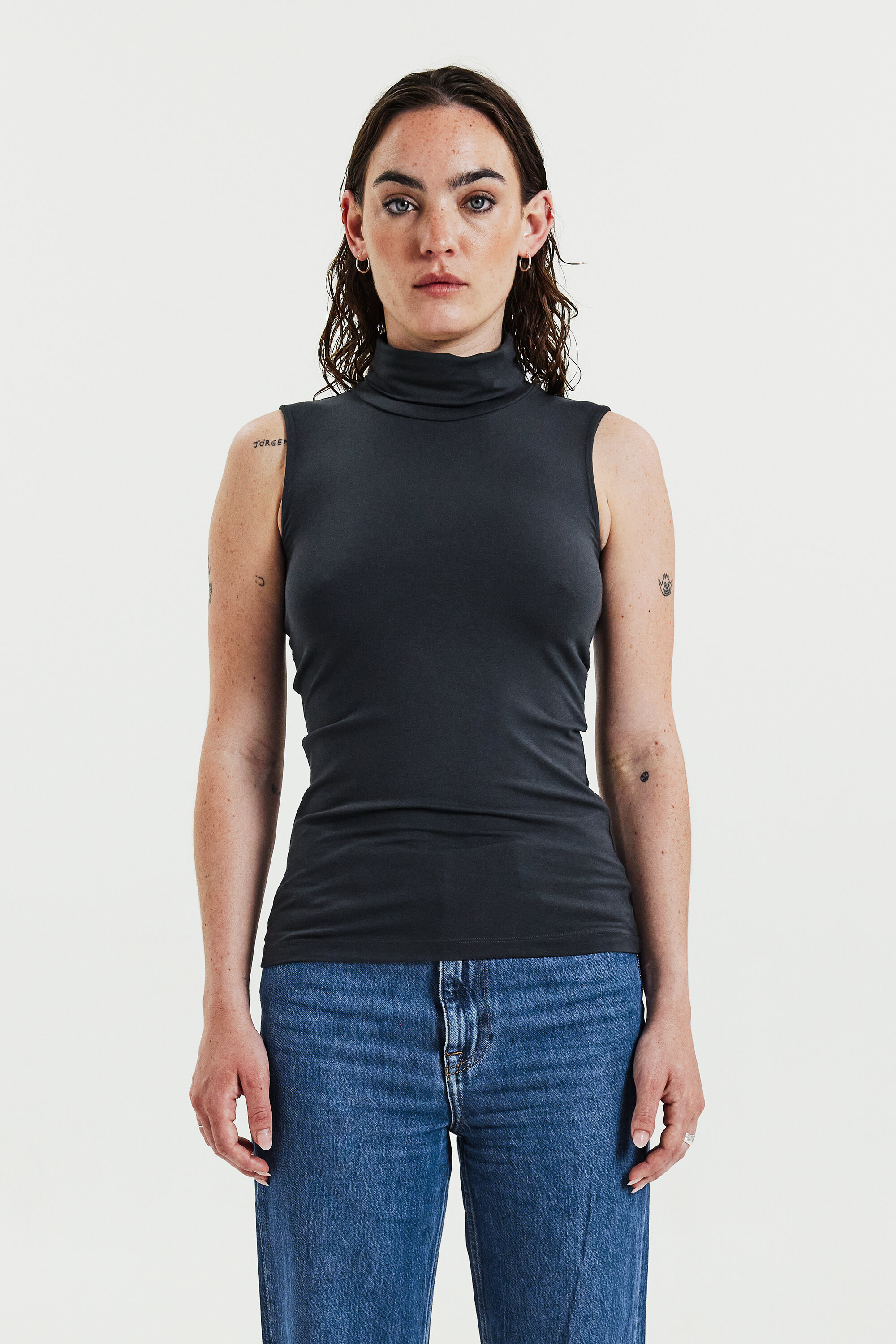 Sleeveless Turtleneck